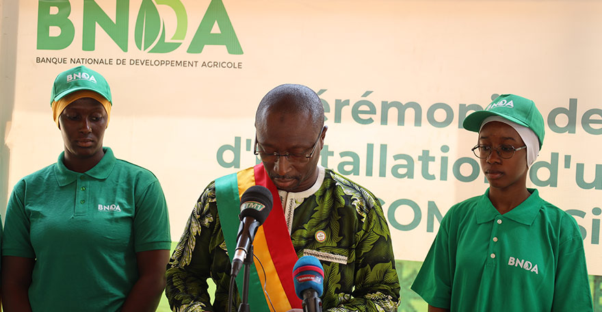La BNDA soutient le CSCOM de Sibiribougou avec un financement de 15 millions de FCFA pour une installation solaire.